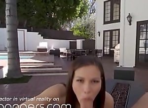 VR BANGERS Teen pool girl blowing cock for extra