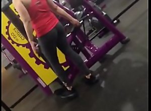 Candid gym ass v2