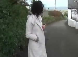 Naked Stacy caught on road