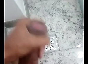 Rodrigo Santos se masturbando not any banho