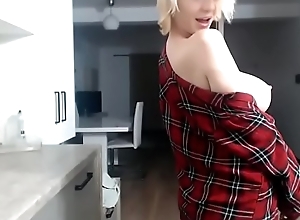 Gorgeous busty kermis chick teased webcam porn