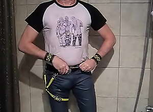 piss condom in tight 511 and piss wadder t's full