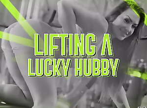 Lifting A Lucky Hubby / Brazzers  / download full