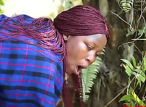 THE LEAKED VIDEO OF THE KINGS WIFE IN THE BUSH