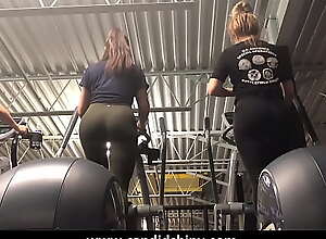gym ladies in sexy leggings