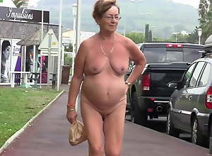 Dutch grown up Claar walking nude outdoor