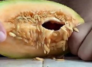 Cojiendo al melón a falta de pasivo