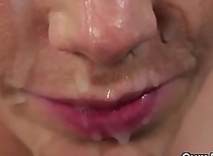 Spicy model gets cumshot on her face gulping all