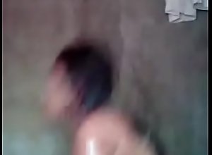 Pinay girl showing boobs for money