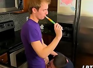 Oral-job session for hot twink