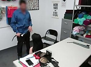 Big ass thief Aliza Haze banged by mall cop Tommy