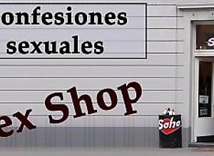 Camarera y dueño de un Sex shop  AUDIO ESPAÑOL